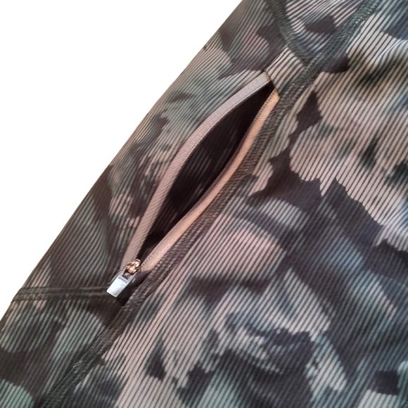 Athleta Leggings Rainier Printed Tight Spliced Floral Minimalistic XS - Picture 5 of 12